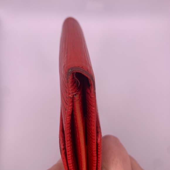 Louis Vuitton Red Epi Trifold Wallet and Coin Pouch - Picture 5 of 17